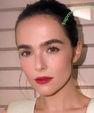 Zoey Deutch / zoeydeutch nude photo #0689