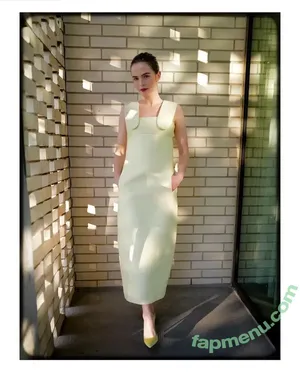 Zoey Deutch / zoeydeutch nude photo #0693