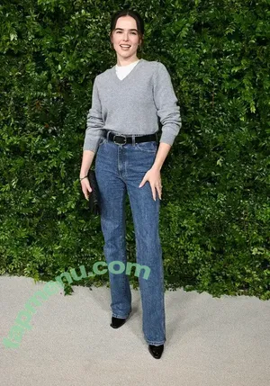 Zoey Deutch / zoeydeutch nude photo #0710