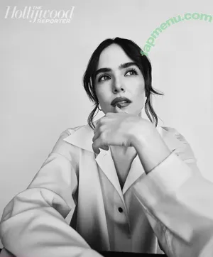 Zoey Deutch / zoeydeutch nude photo #0722