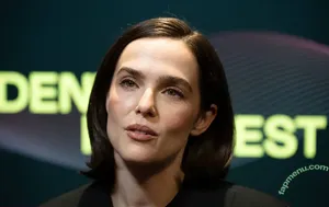 Zoey Deutch / zoeydeutch nude photo #0754