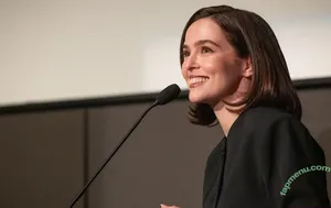 Zoey Deutch / zoeydeutch nude photo #0762