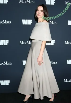 Zoey Deutch / zoeydeutch nude photo #0781