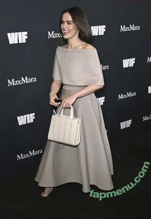 Zoey Deutch / zoeydeutch nude photo #0785