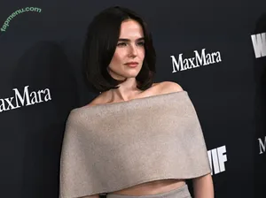 Zoey Deutch / zoeydeutch nude photo #0791