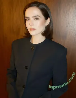 Zoey Deutch / zoeydeutch nude photo #0800