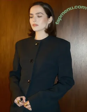 Zoey Deutch / zoeydeutch nude photo #0805