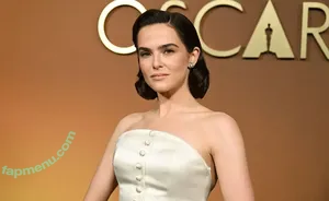 Zoey Deutch / zoeydeutch nude photo #0845