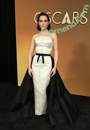 Zoey Deutch / zoeydeutch nude photo #0860