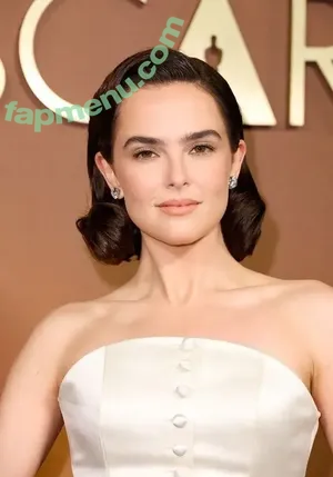 Zoey Deutch / zoeydeutch nude photo #0866