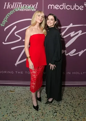 Zoey Deutch / zoeydeutch nude photo #0909