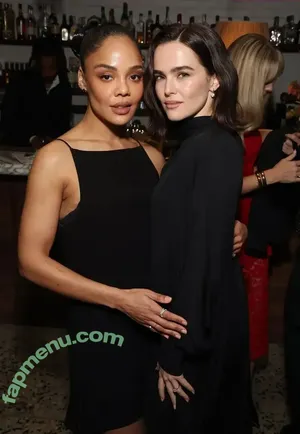 Zoey Deutch / zoeydeutch nude photo #0916