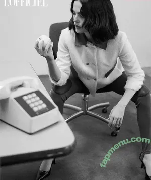 Zoey Deutch / zoeydeutch nude photo #0924