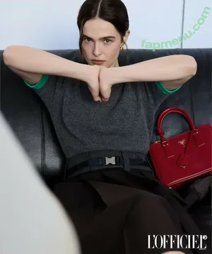 Zoey Deutch / zoeydeutch nude photo #0925