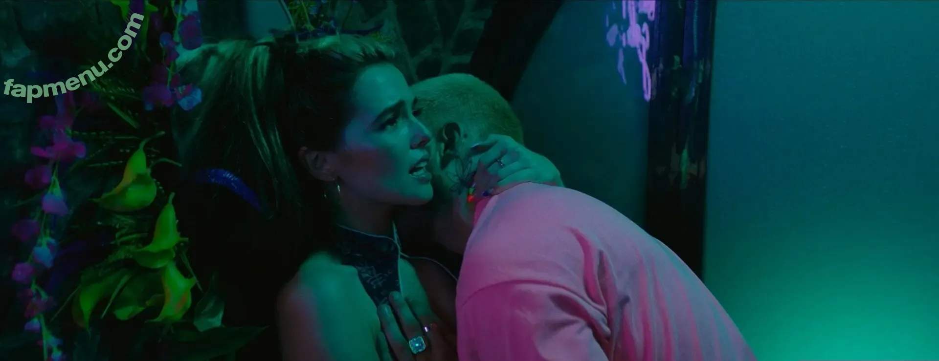 Zoey Deutch nude photo #0382 (zoeydeutch)