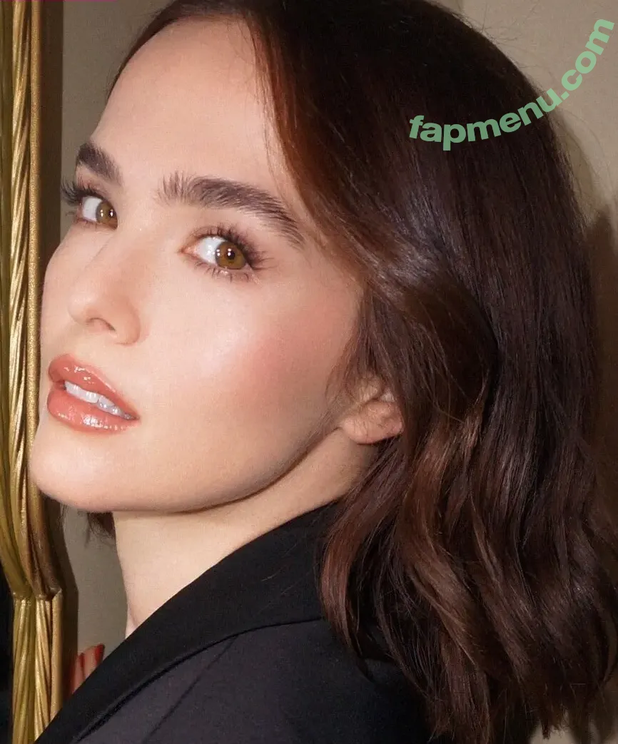 Zoey Deutch nude photo #0532 (zoeydeutch)