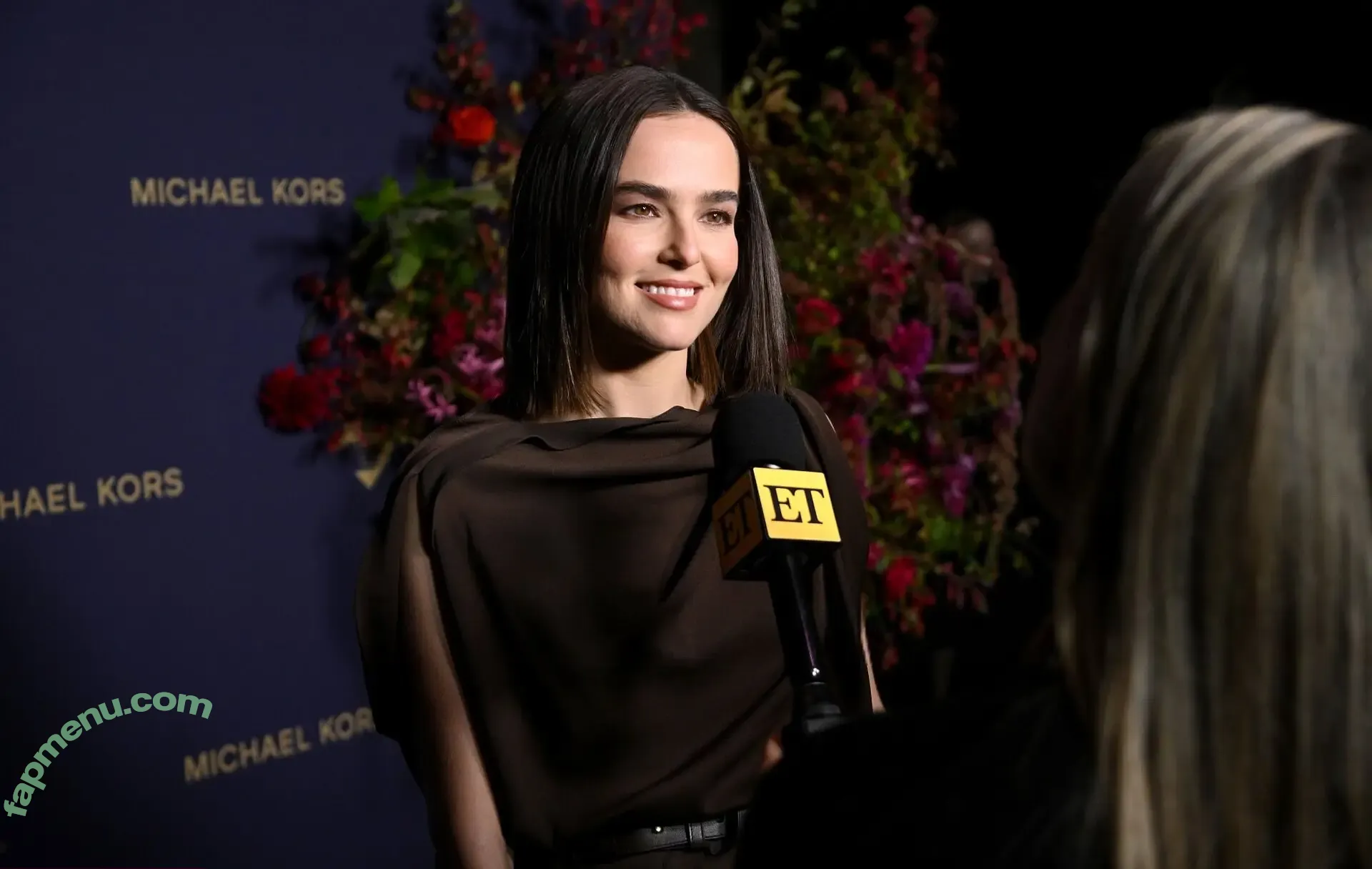 Zoey Deutch nude photo #0557 (zoeydeutch)