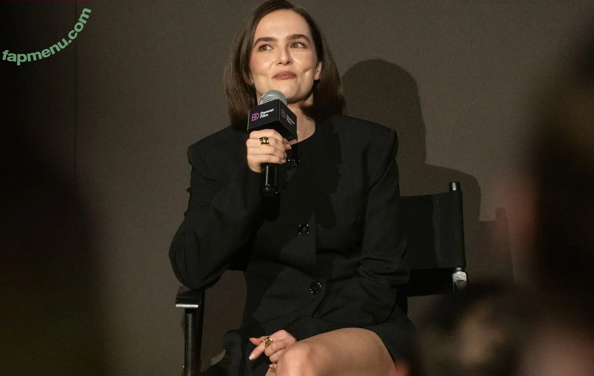 Zoey Deutch nude photo #0749 (zoeydeutch)