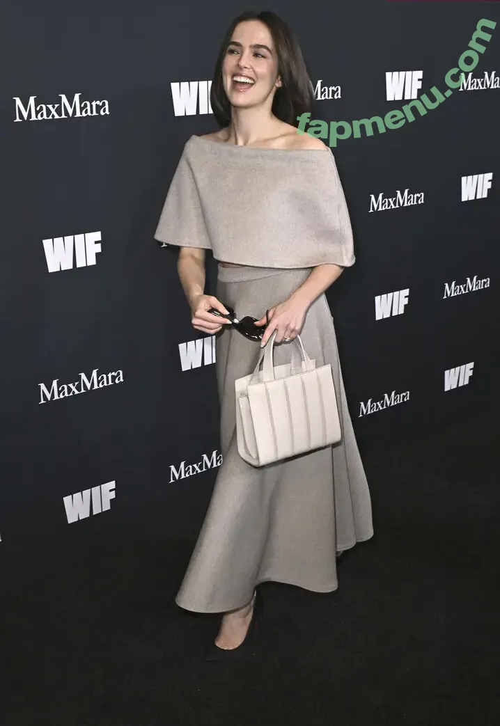 Zoey Deutch nude photo #0783 (zoeydeutch)