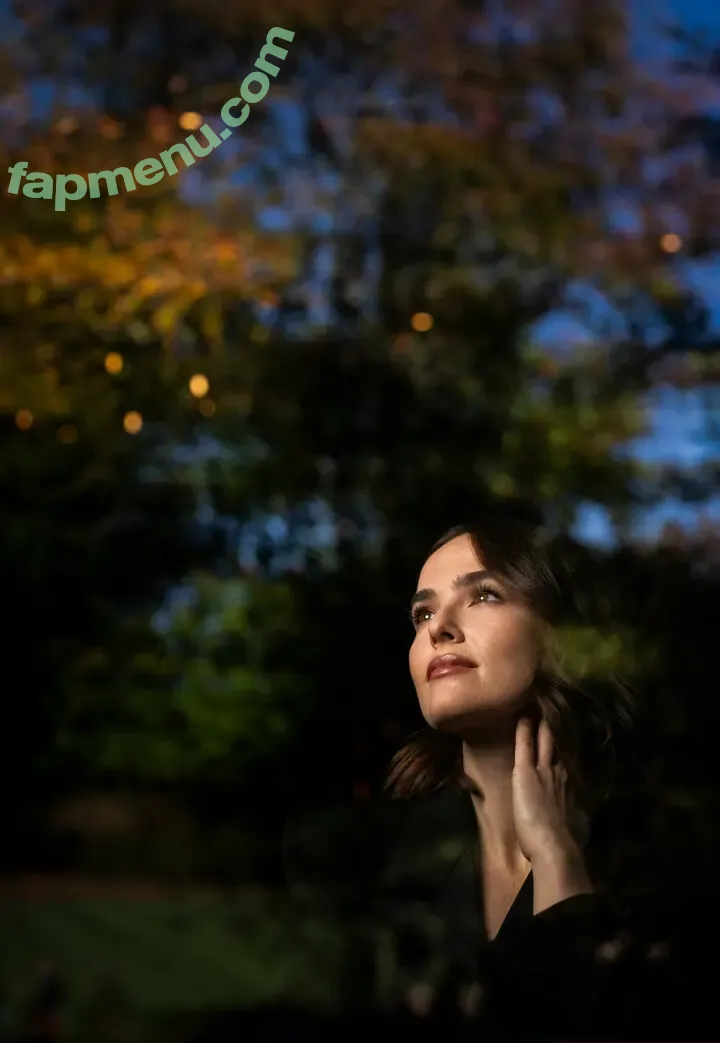 Zoey Deutch nude photo #0799 (zoeydeutch)