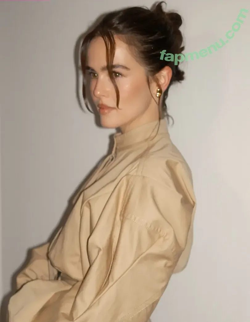 Zoey Deutch nude photo #0823 (zoeydeutch)