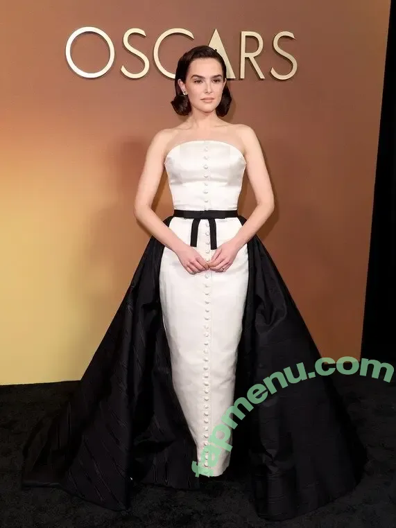 Zoey Deutch nude photo #0869 (zoeydeutch)