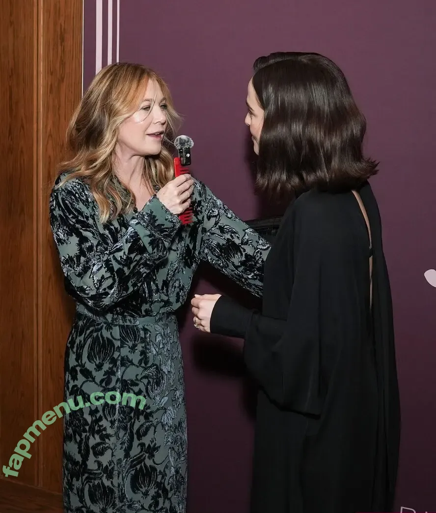 Zoey Deutch nude photo #0902 (zoeydeutch)