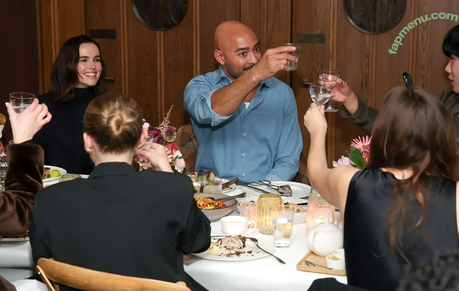 Zoey Deutch nude photo #0908 (zoeydeutch)