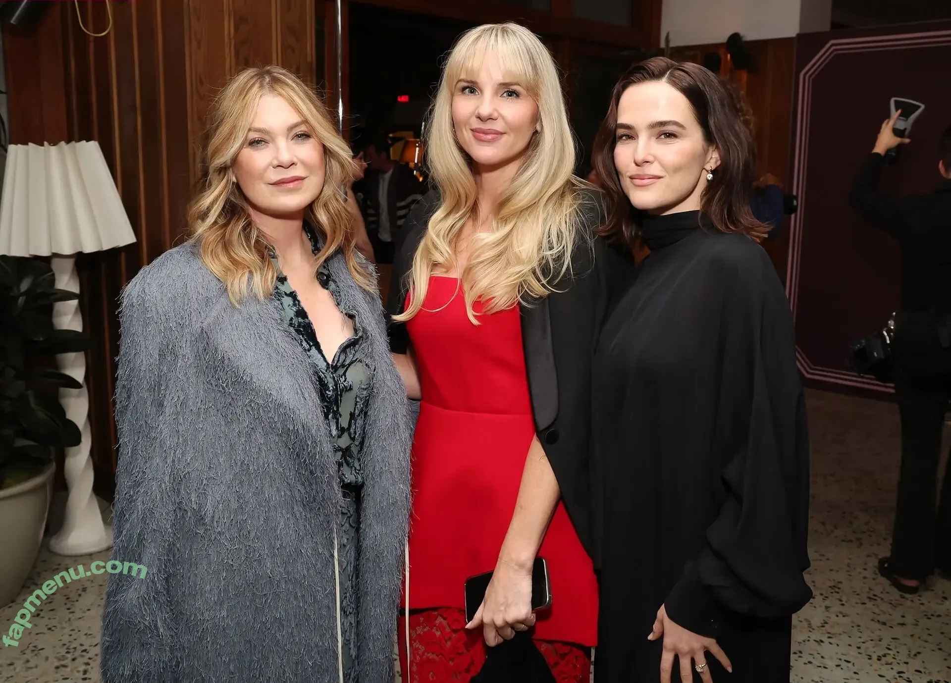 Zoey Deutch nude photo #0911 (zoeydeutch)