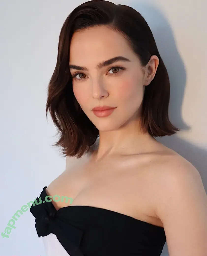 Zoey Deutch nude photo #0917 (zoeydeutch)