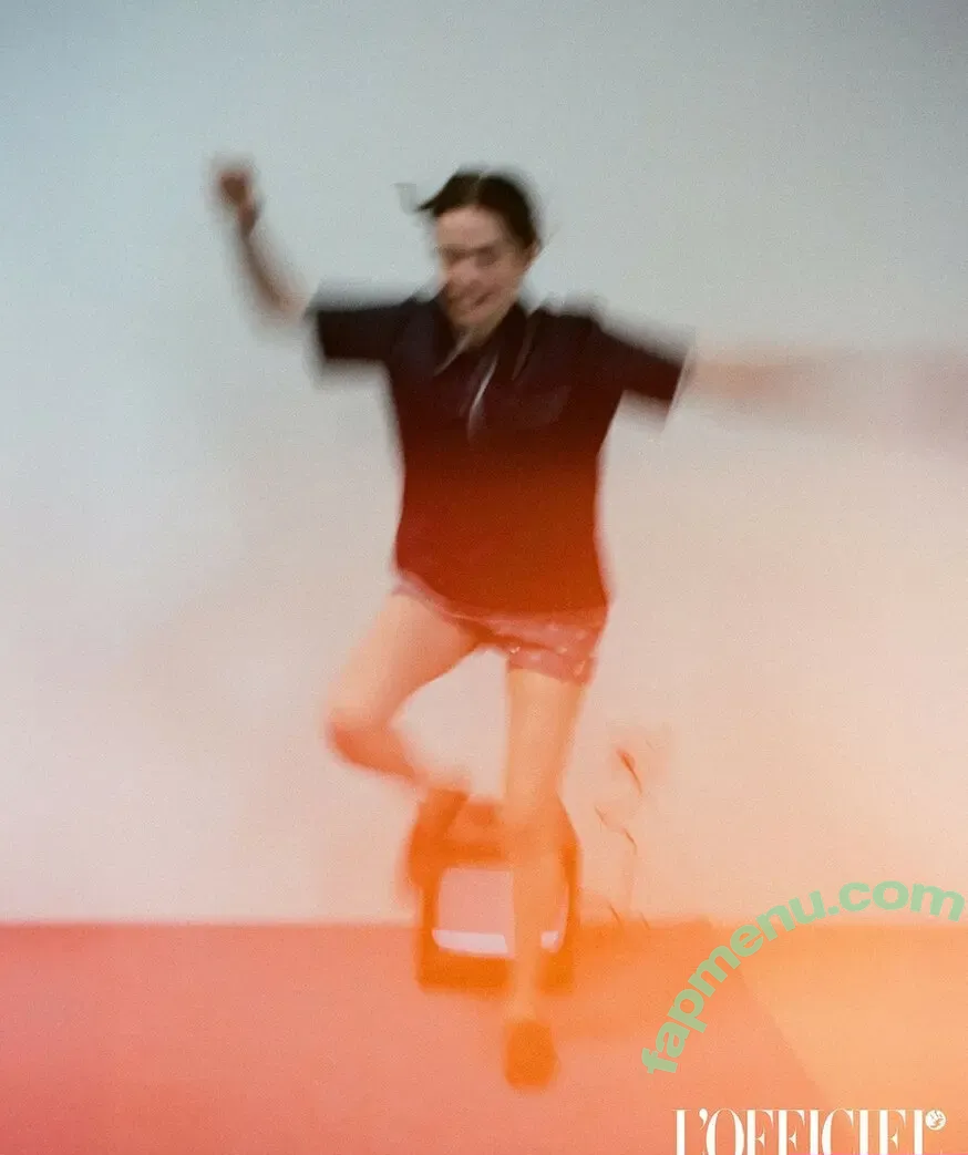 Zoey Deutch nude photo #0926 (zoeydeutch)