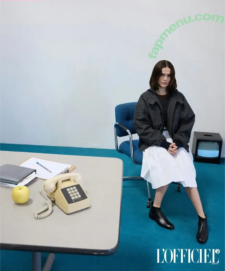 Zoey Deutch nude photo #0935 (zoeydeutch)