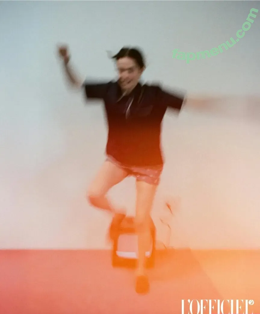 Zoey Deutch nude photo #0938 (zoeydeutch)