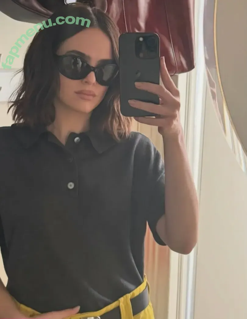 Zoey Deutch nude photo #0948 (zoeydeutch)