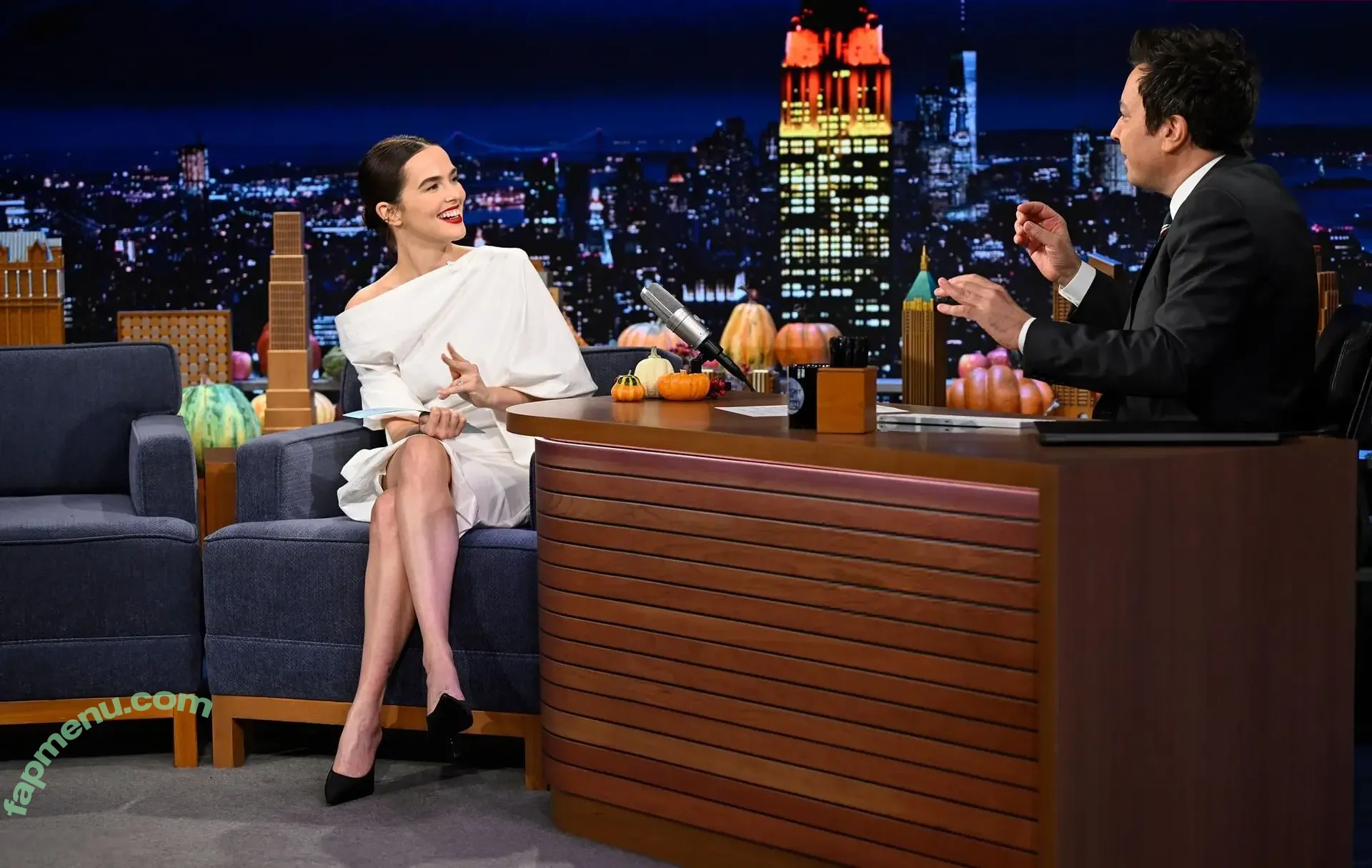 Zoey Deutch nude photo #0964 (zoeydeutch)