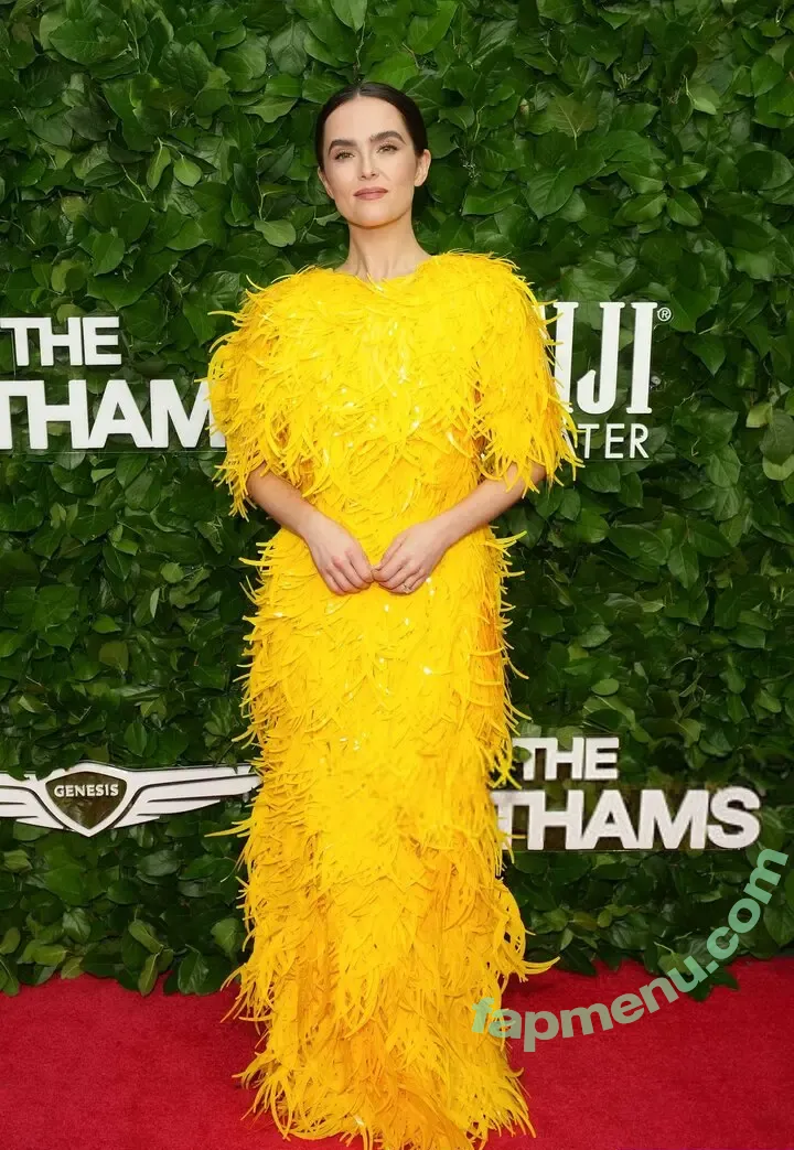 Zoey Deutch nude photo #0988 (zoeydeutch)