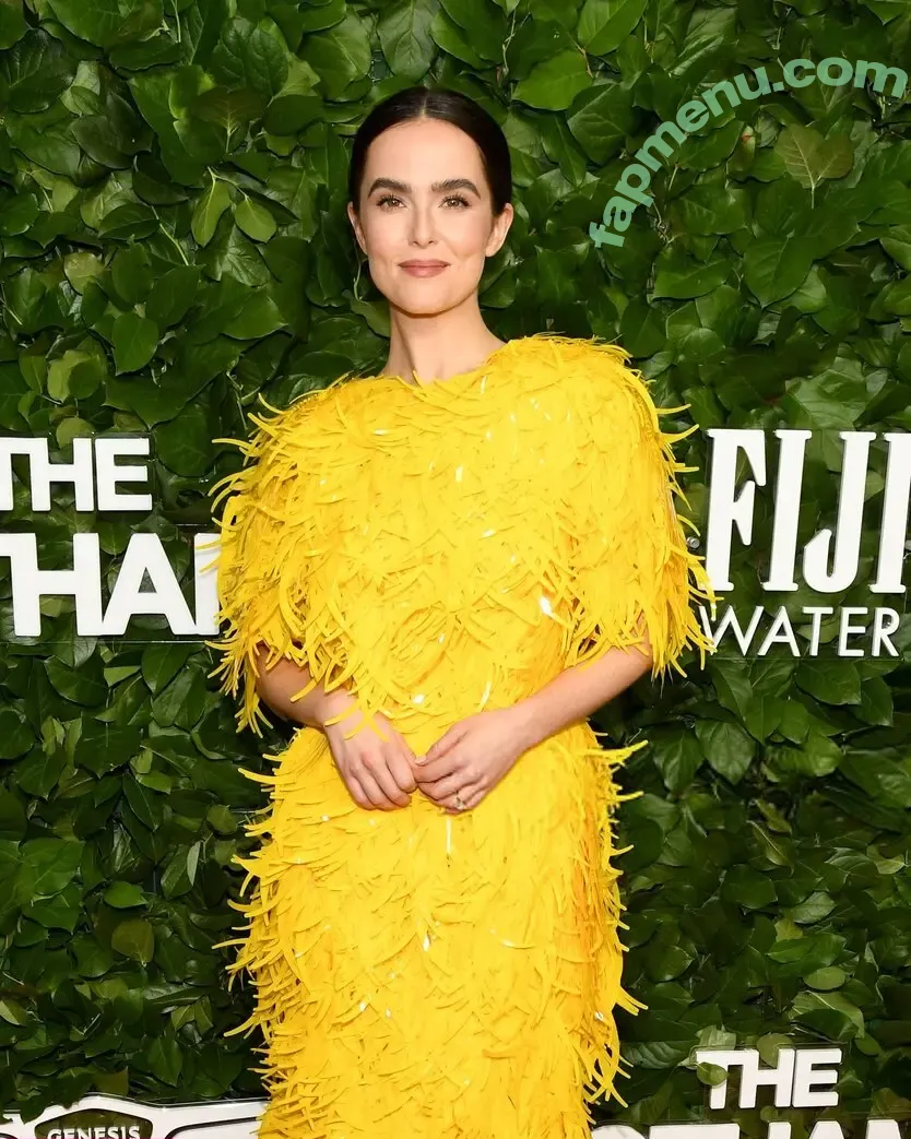 Zoey Deutch nude photo #0996 (zoeydeutch)