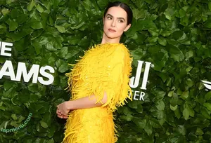 Zoey Deutch / zoeydeutch nude photo #1003