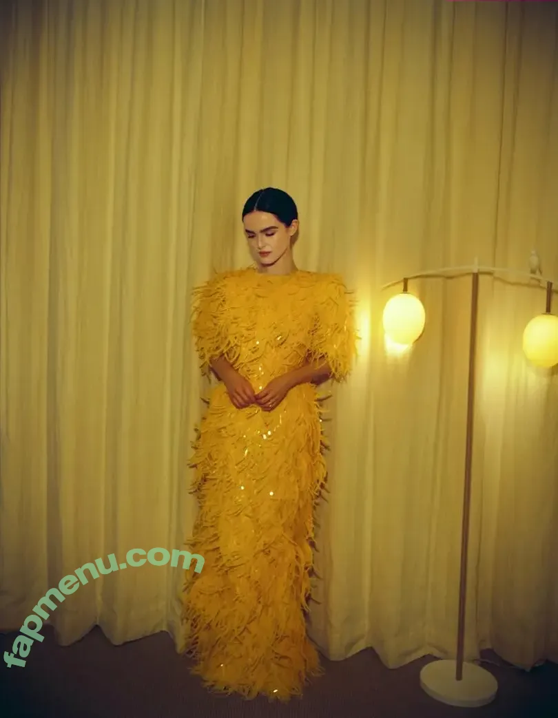 Zoey Deutch nude photo #1026 (zoeydeutch)