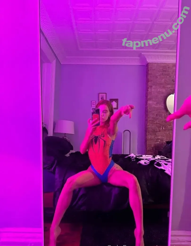 Zoey Luna nude photo #0030 (bbybratzo / zoeyyluna)