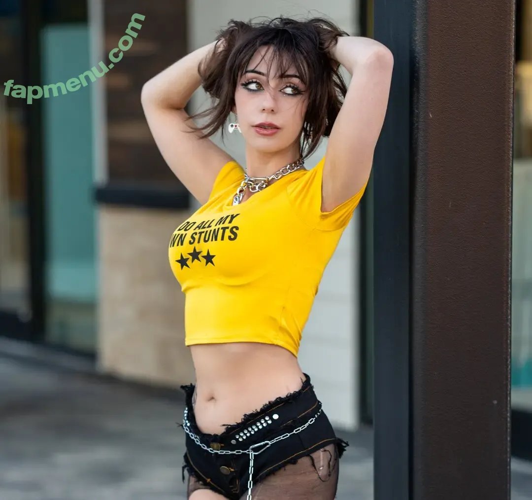 Zoeybangs nude photo #0001 (Zoeybangs)