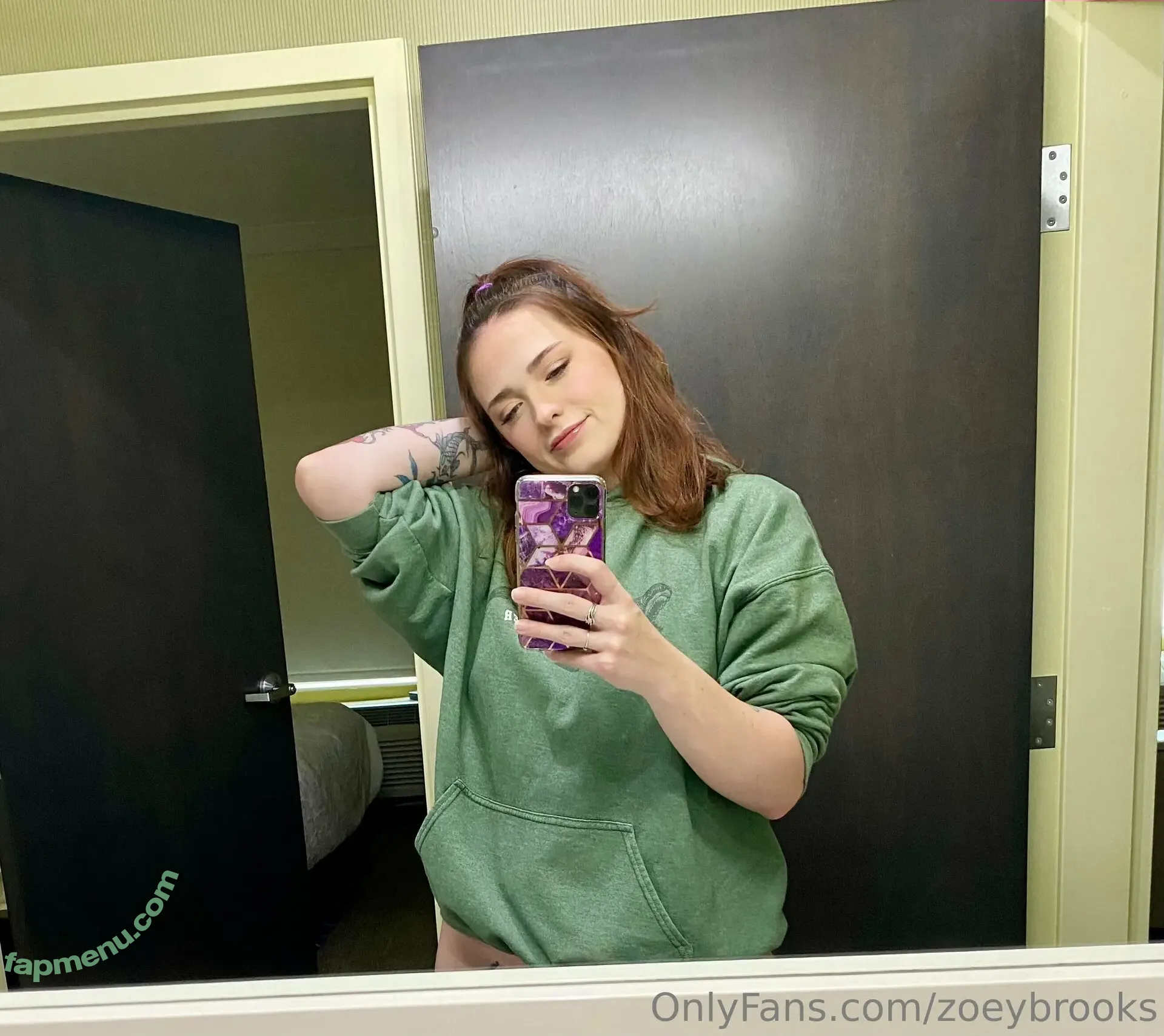 Zoeybrooks nude photo #0158 (zoeybrookes12)