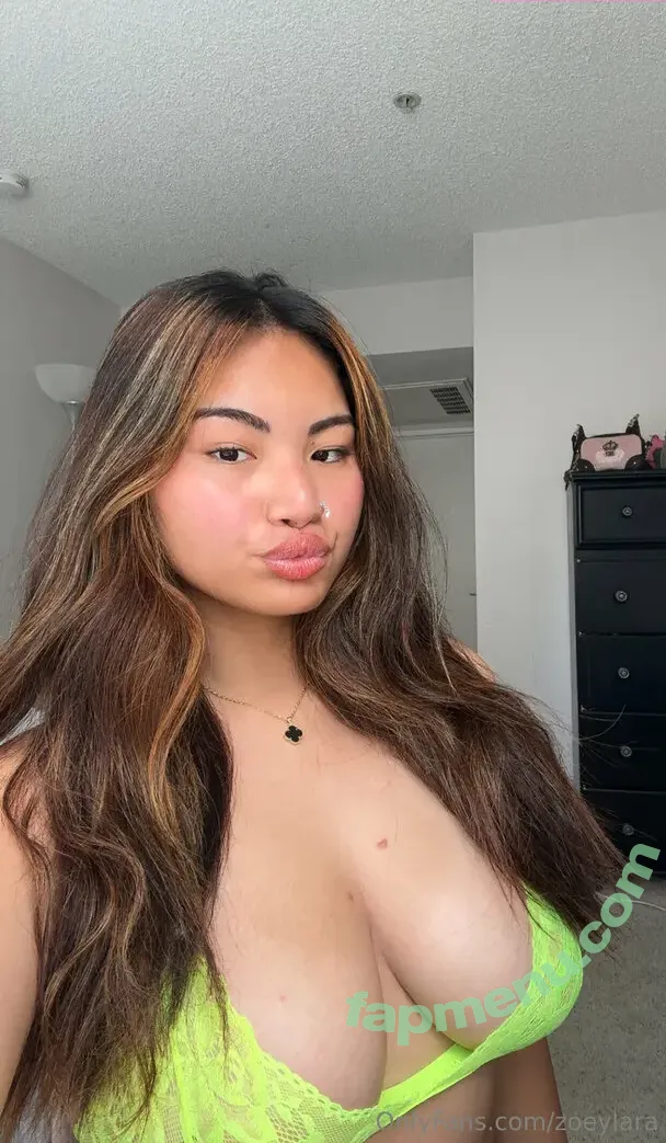 zoeylara nude photo #0034 (zoxlara)