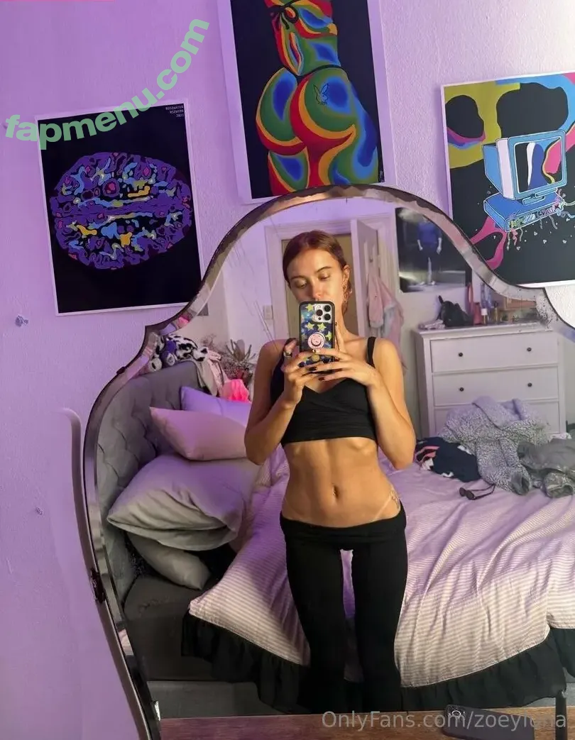 zoeyluna nude photo #0005 (zoeyyluna)
