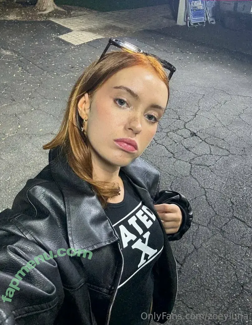 zoeyluna nude photo #0021 (zoeyyluna)