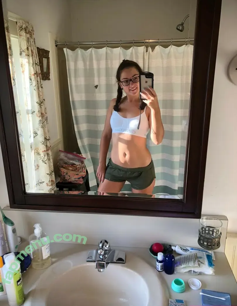 Zoeyparker nude photo #0108 (princesszoe420 / radiantzoe / zoey___parker)