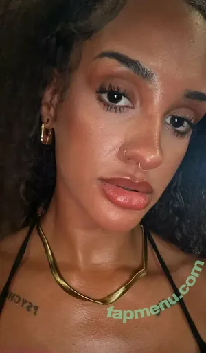 zoeysinnfree / zoeysinnxo nude photo #0031