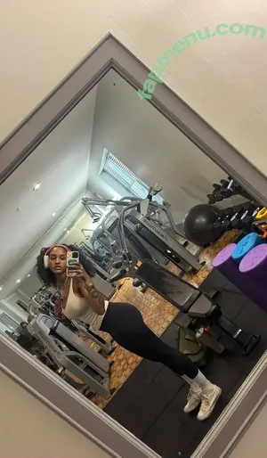 zoeysinnfree / zoeysinnxo nude photo #0048