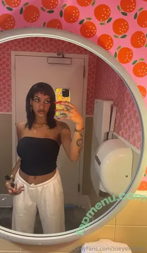 zoeysinnfree / zoeysinnxo nude photo #0057