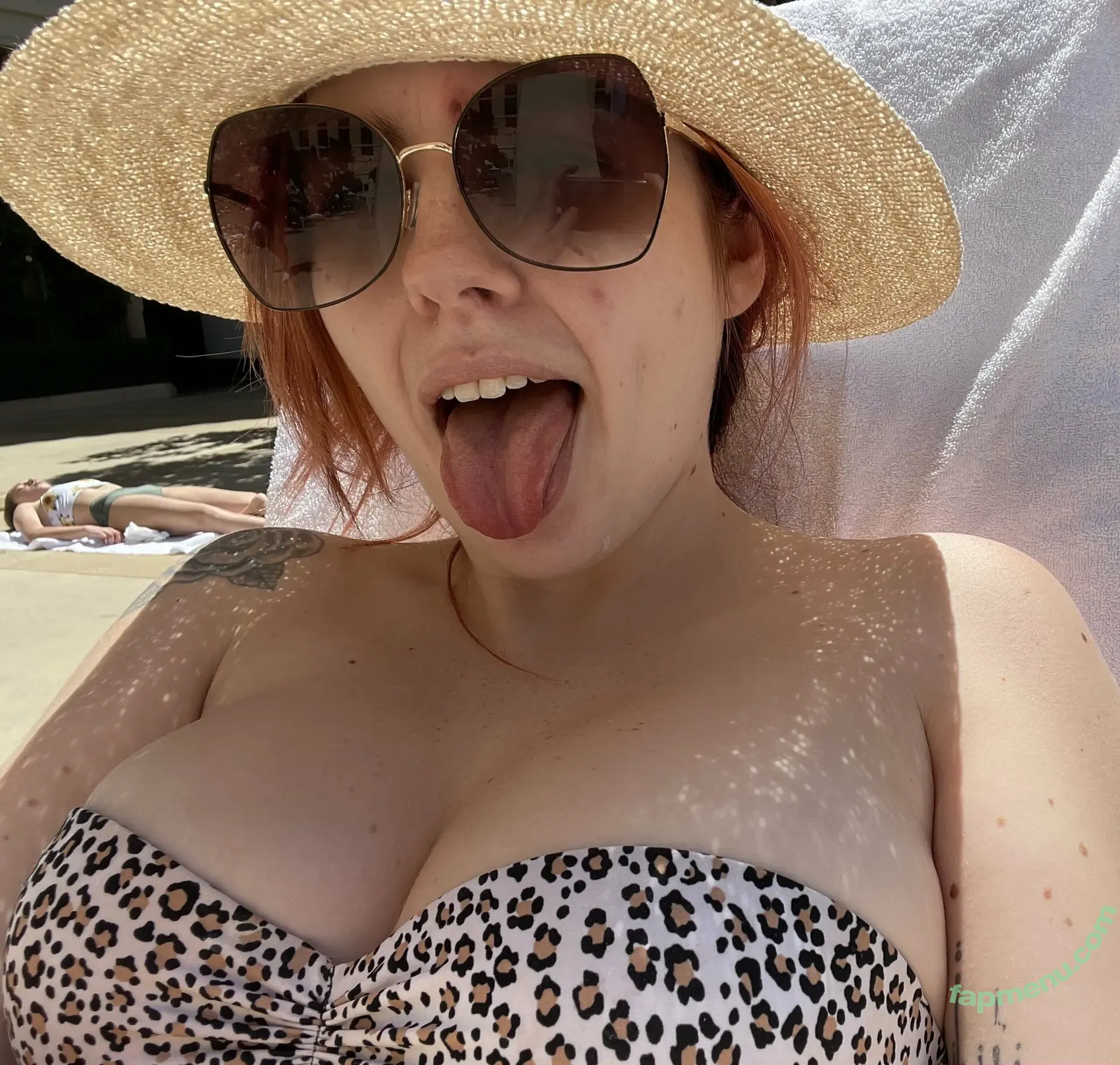 zoeyxwildefree nude photo #0019 (zoeyxwilde9)